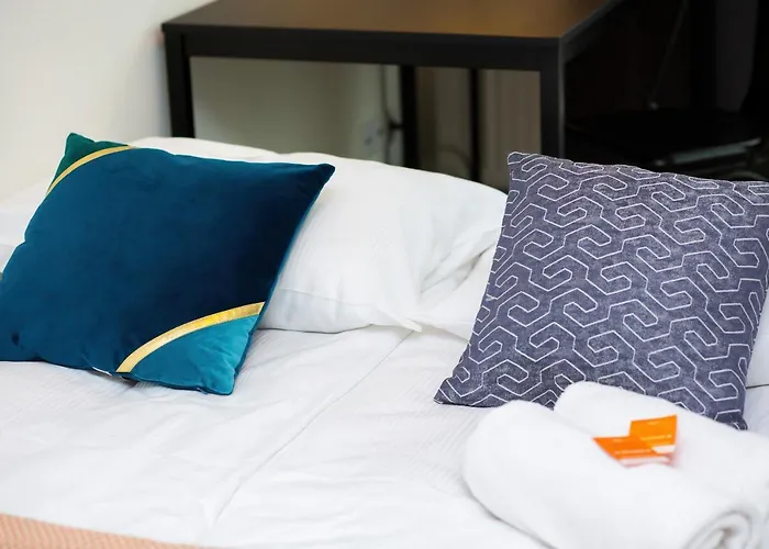 Hotel Vincent's Cozy By Renters