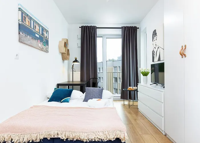 Vincent's Cozy By Renters Hotel *